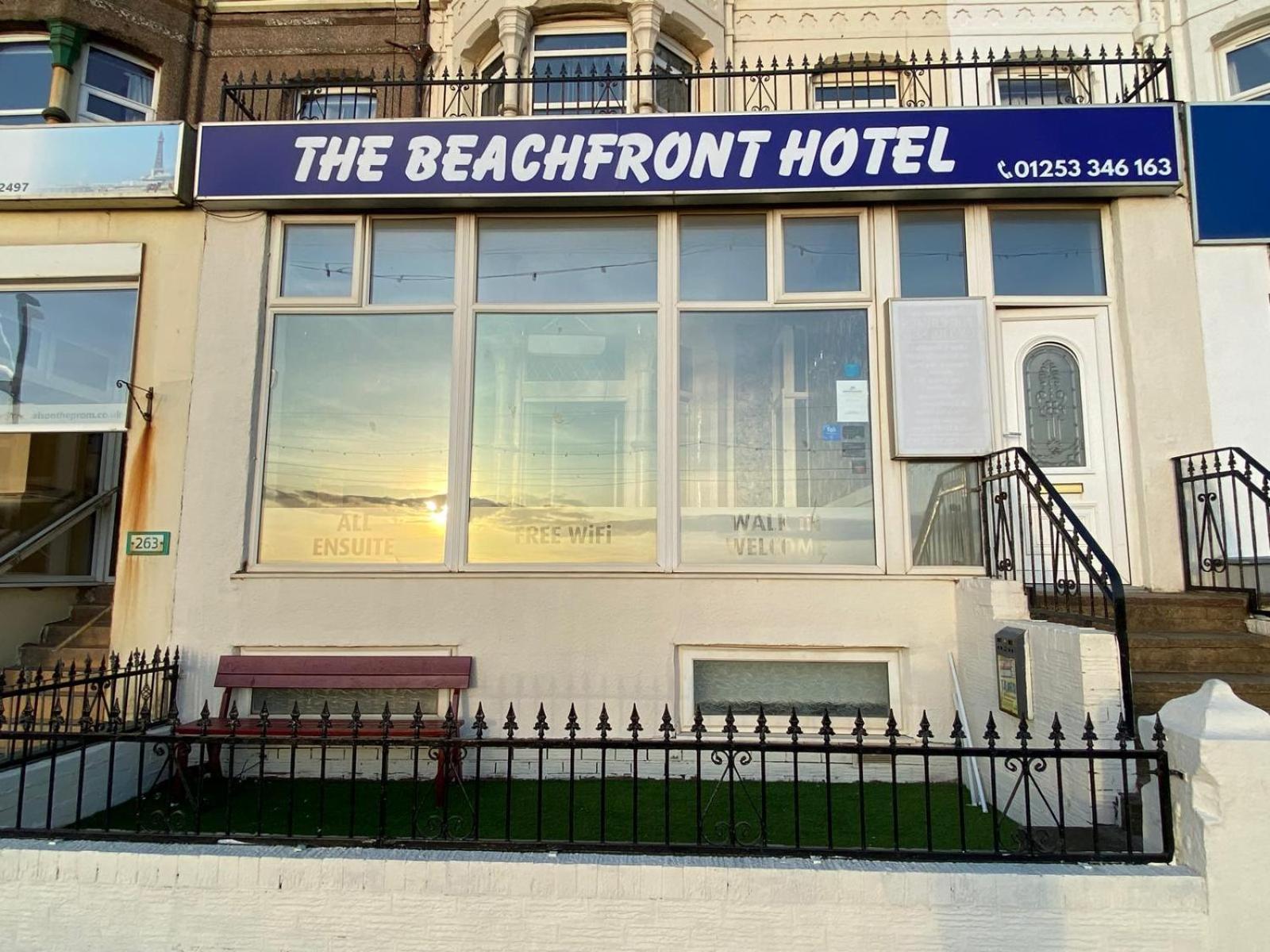 The Beachfront Hotel — Photos 3